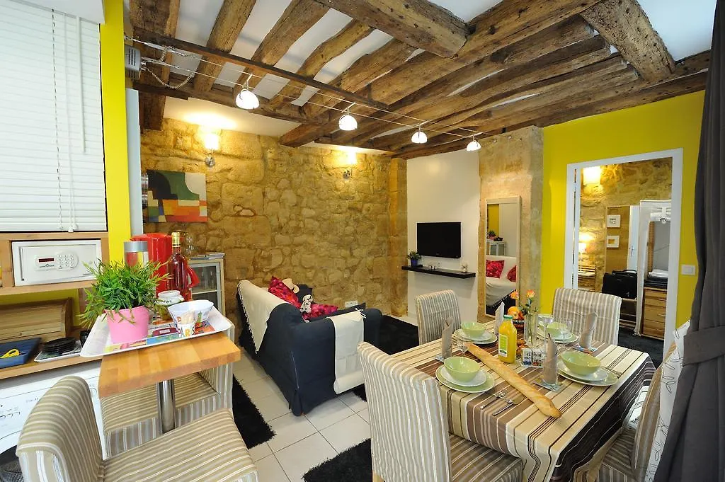 Apartment Les Patios Du Marais 1 *