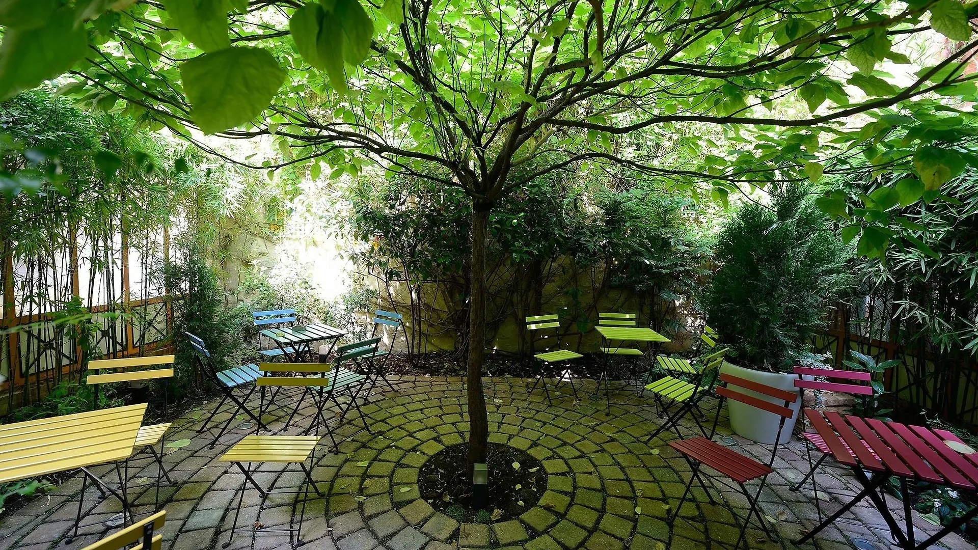 Les Patios Du Marais 1 Parijs
