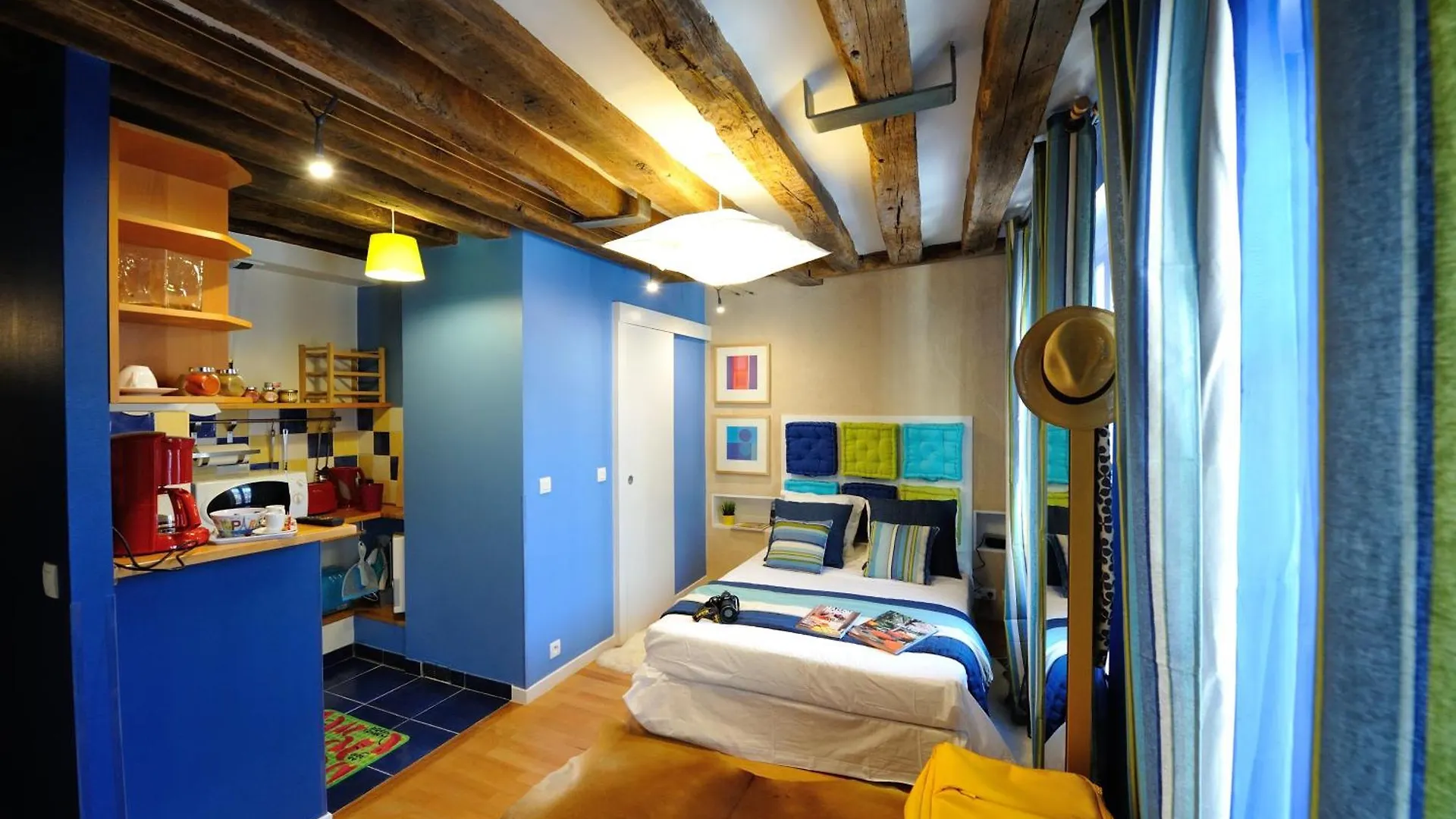 Apartamento Les Patios Du Marais 1 *