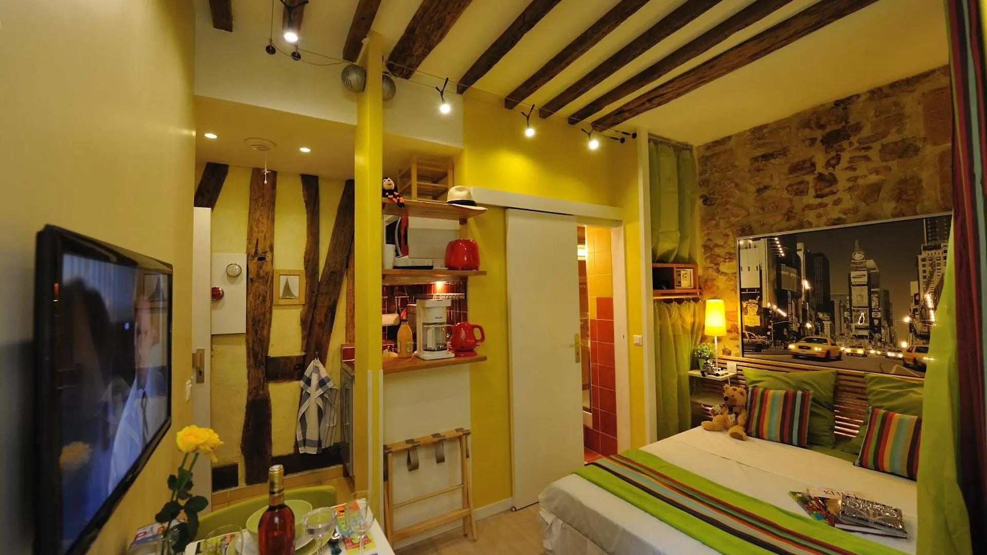 Apartamento Les Patios Du Marais 1 *