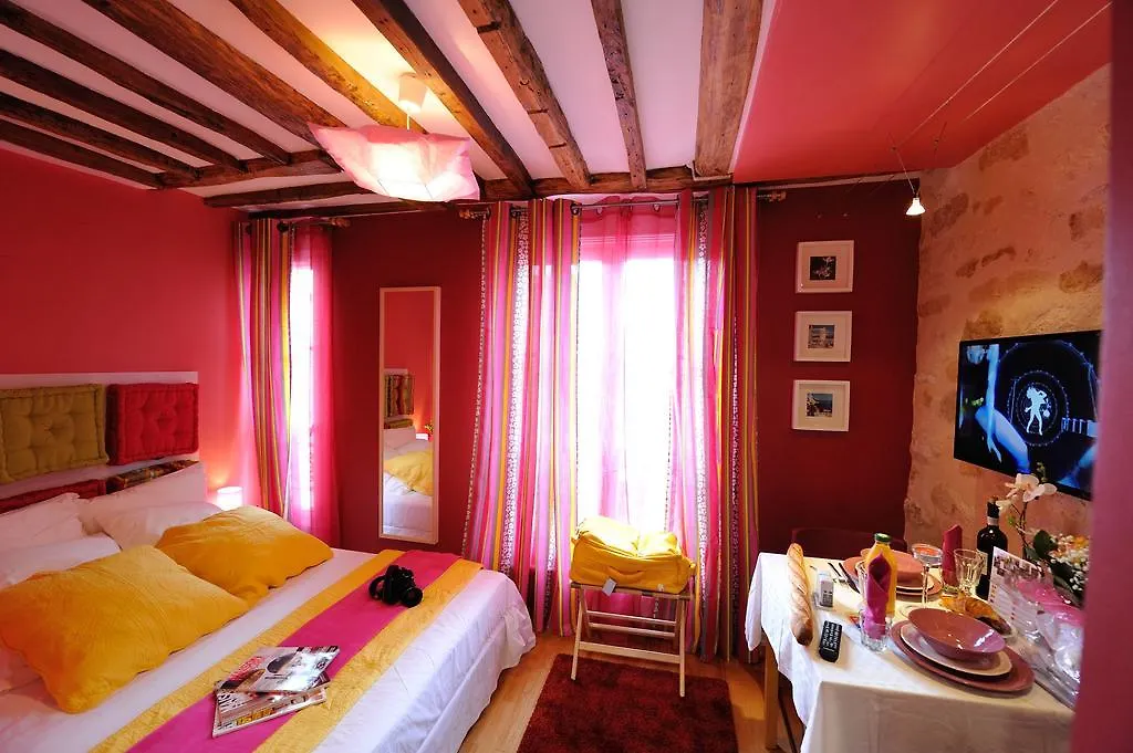 Apartamento Les Patios Du Marais 1 Paris